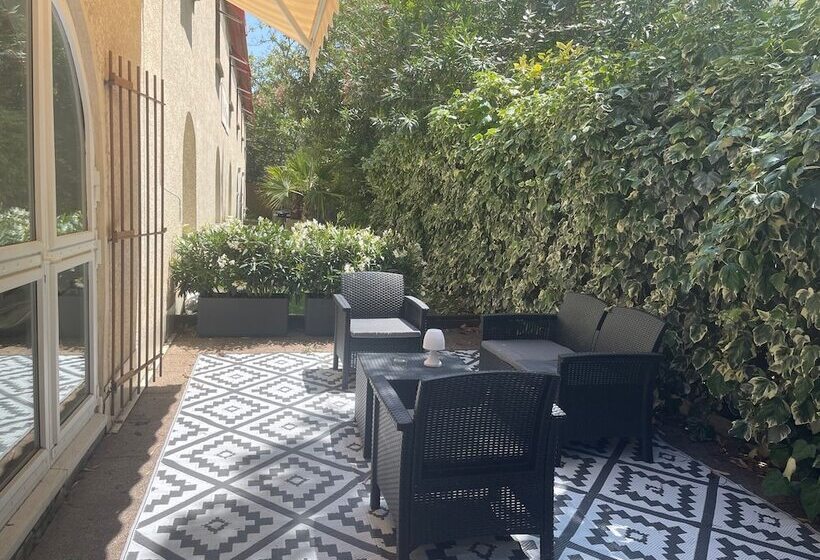 בית מלון כפרי Ulysse Montpellier Centre