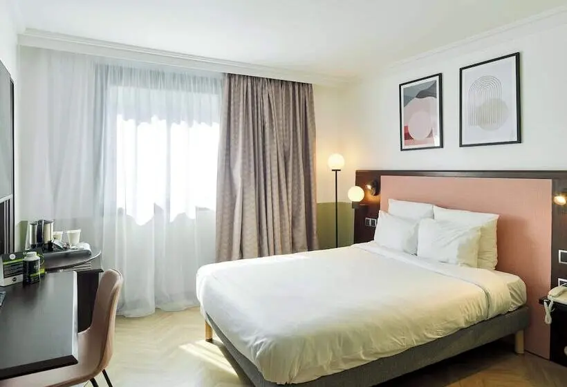 B&b Hotel Saint-Quentin-en-Yvelines Centre Gare 4 étoiles