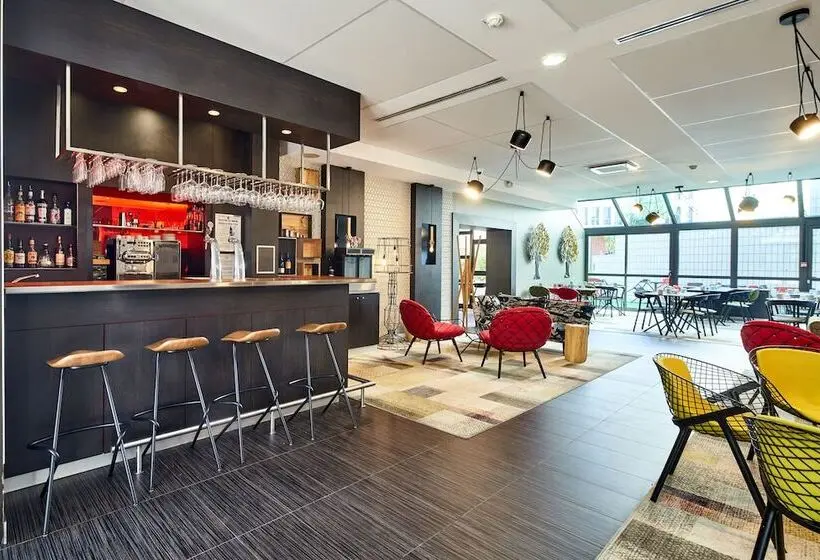B&b Hotel Saint-Quentin-en-Yvelines Centre Gare 4 étoiles