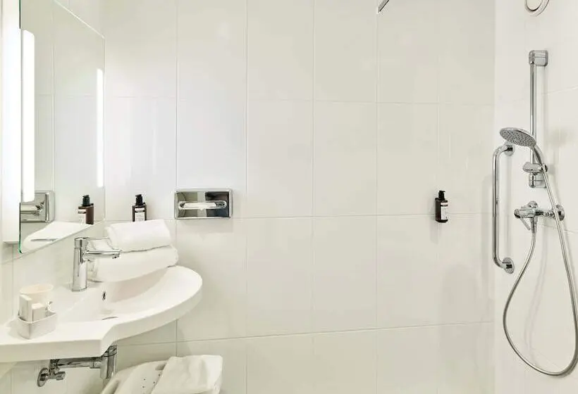 B&b Hotel Saint-Quentin-en-Yvelines Centre Gare 4 étoiles