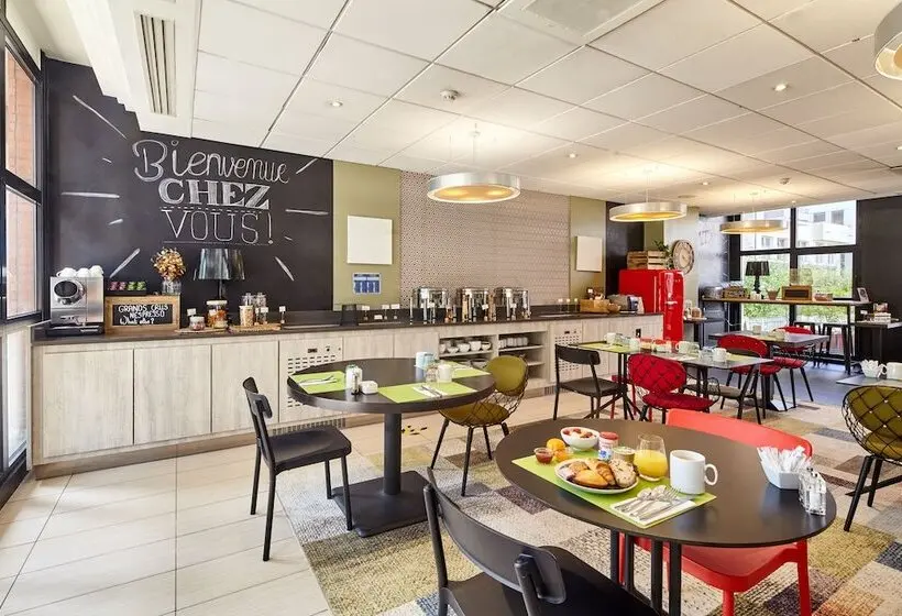 B&b Hotel Saint-Quentin-en-Yvelines Centre Gare 4 étoiles