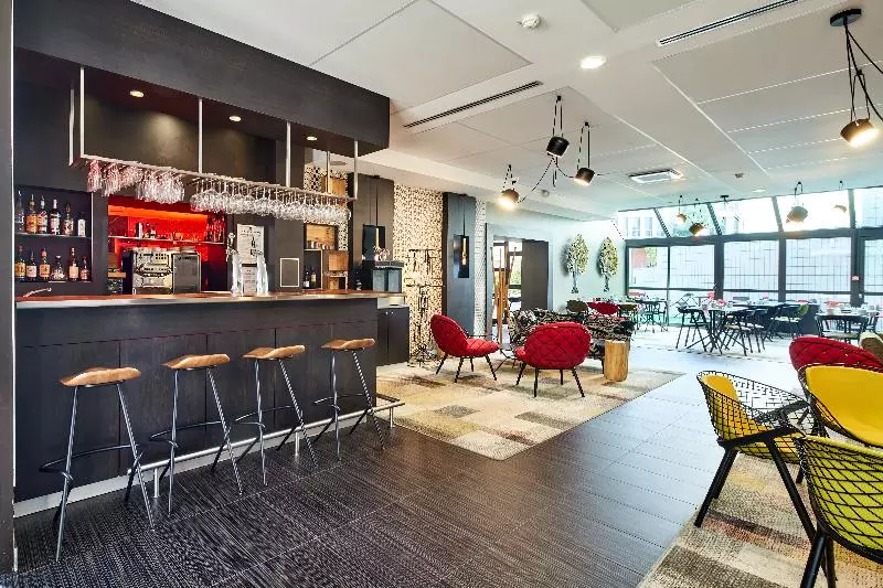 B&B HOTEL St Quentin en Yvelines Centre