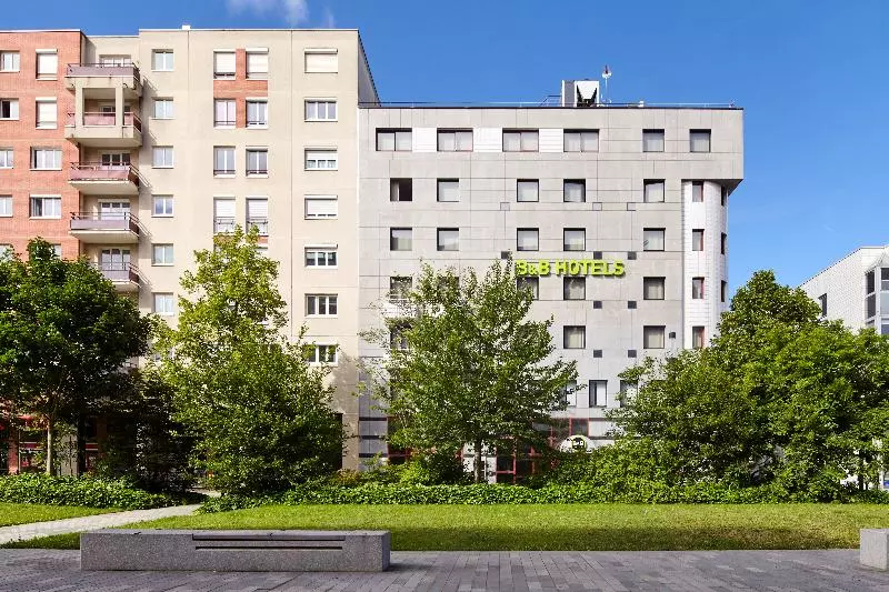 B&B HOTEL St Quentin en Yvelines Centre