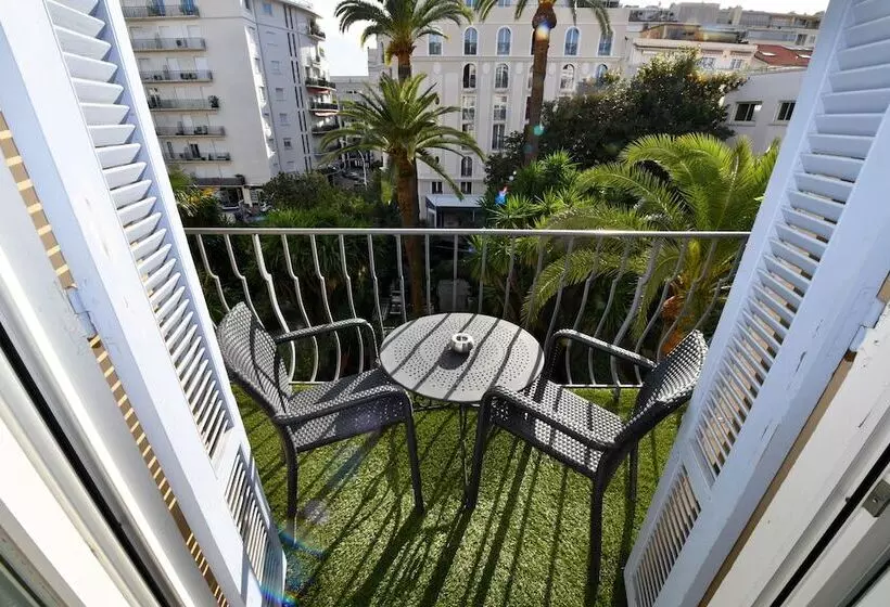 Отель De Provence