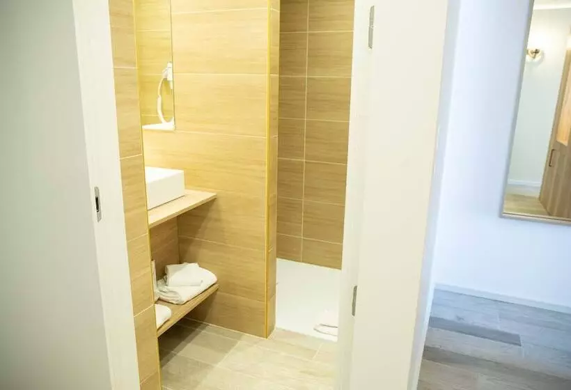 Отель Grand Hôtel Du Lido