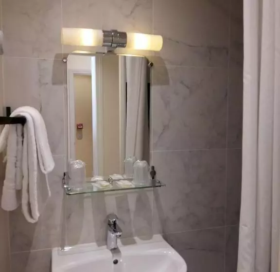 ホテル Hôtel Roi René