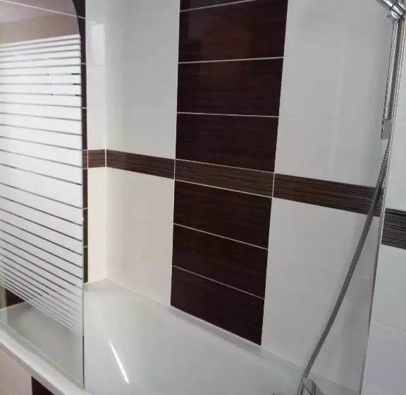 ホテル Hôtel Roi René