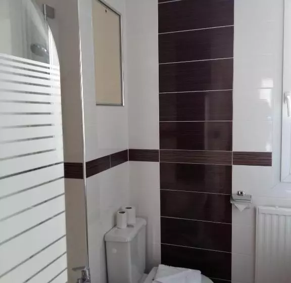 ホテル Hôtel Roi René