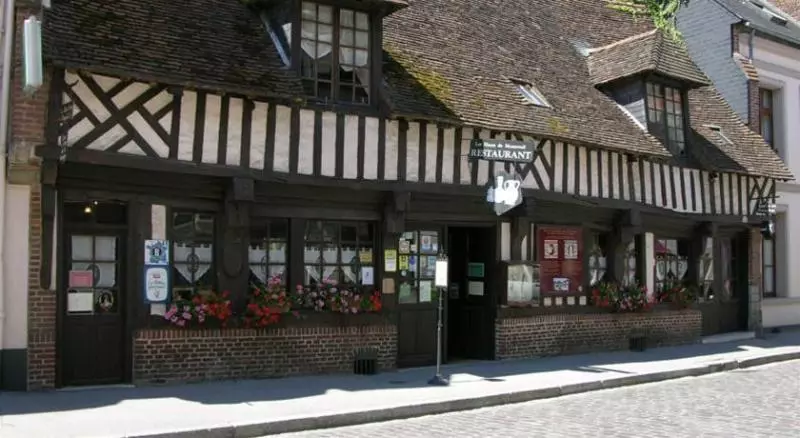 בית מלון כפרי Logis Hôtel & Restaurant Les Hauts De Montreuil