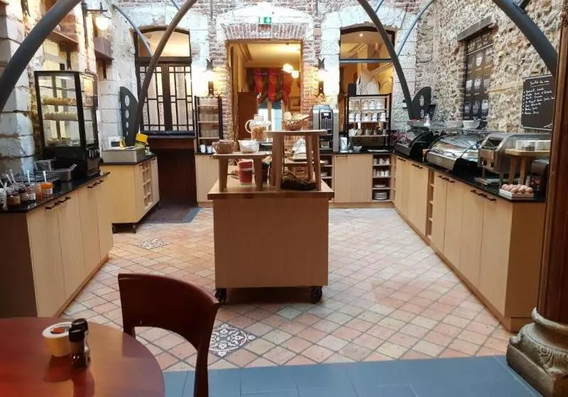 בית מלון כפרי Logis Hôtel & Restaurant Les Hauts De Montreuil