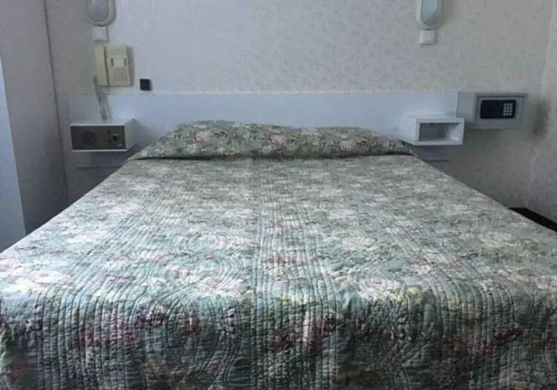 Green Park Hotel Paris