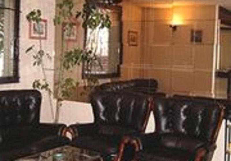 Green Park Hotel Paris