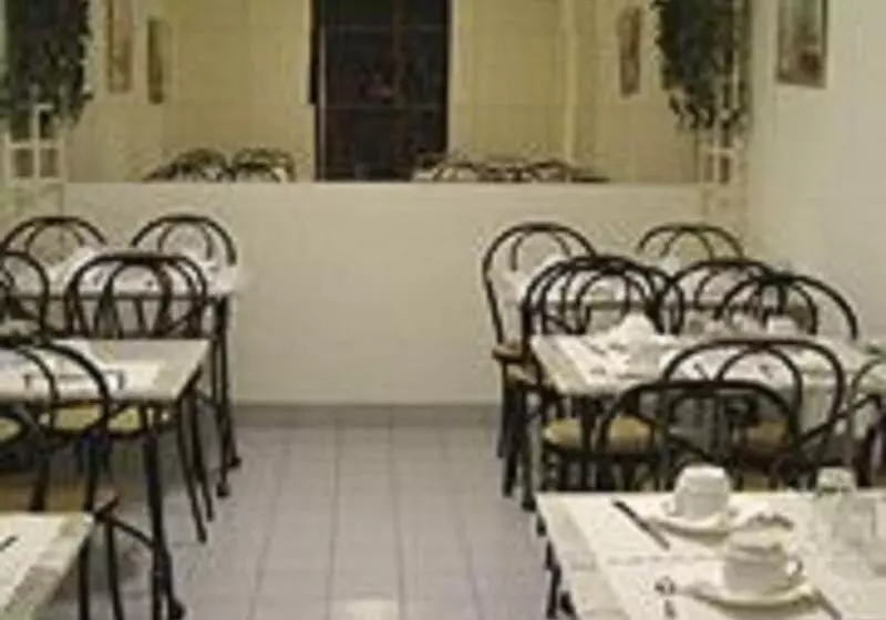 Green Park Hotel Paris