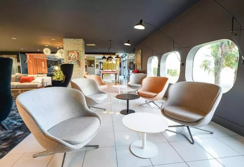 Отель Pullman Bordeaux Lac