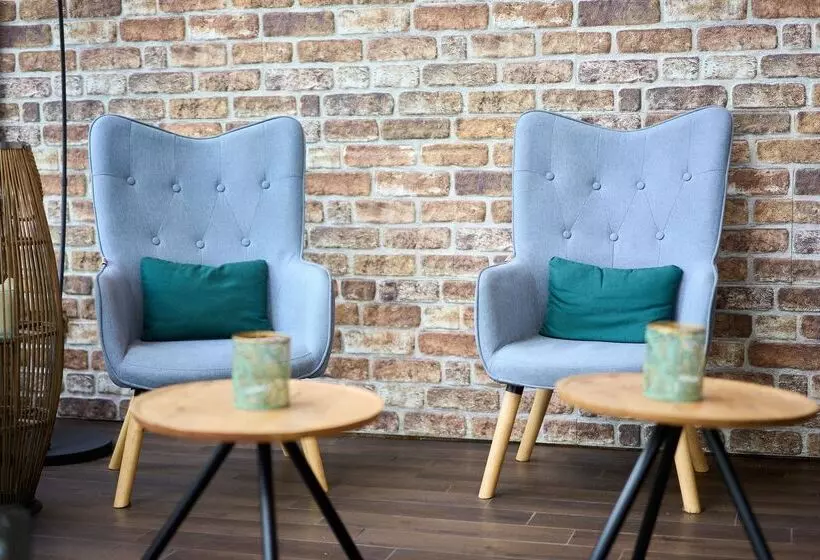 Exo Square Heidelberg/schwetzingen   By Superfly Hotels