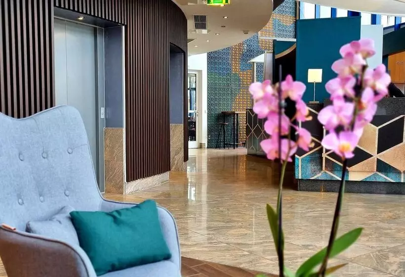 Exo Square Heidelberg/schwetzingen   By Superfly Hotels
