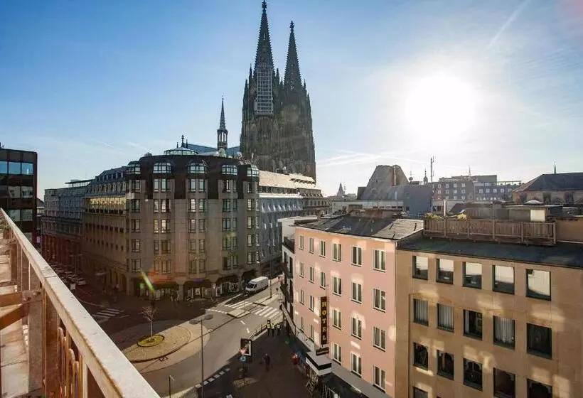 בית מלון כפרי Boutique 003 Köln Am Dom, Trademark Collection By Wyndham