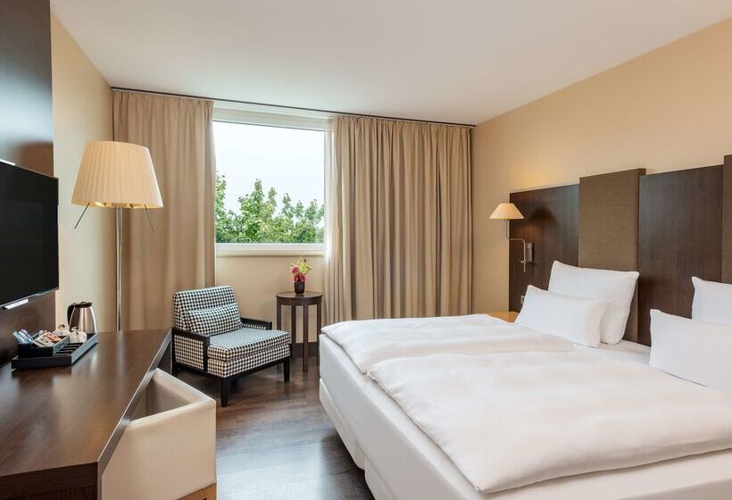 酒店 NH Stuttgart Airport