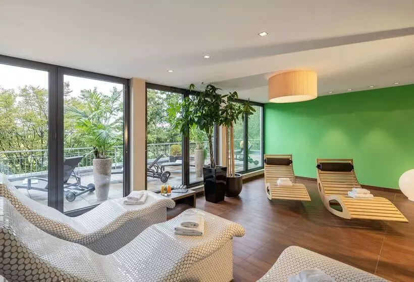 호텔 NH Stuttgart Airport