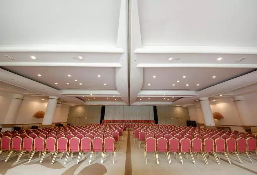 Hotel Tahiti Ia Ora Beach Resort  Managed By Sofitel