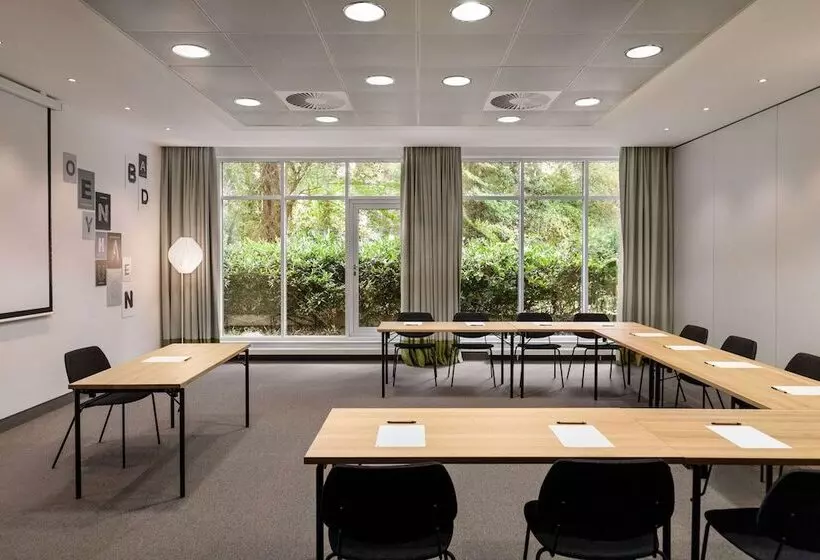 Отель Vienna House Easy By Wyndham Bad Oeynhausen