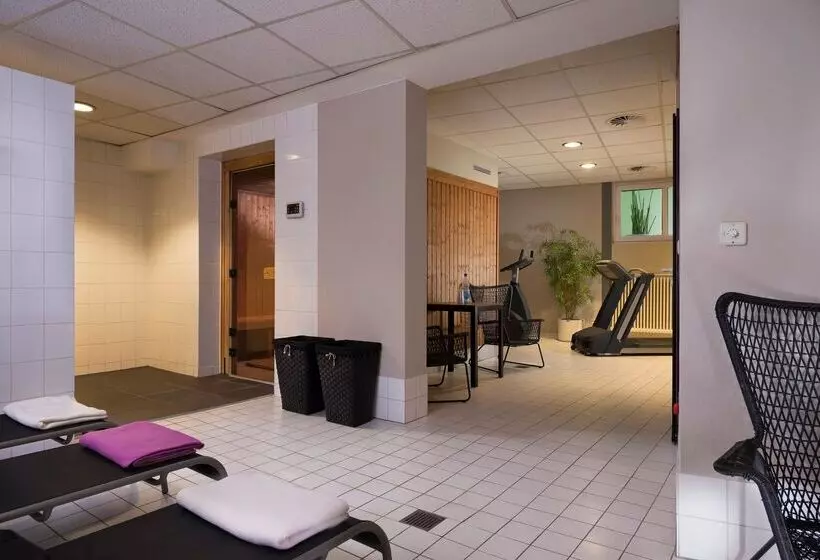 בית מלון כפרי Wyndham Garden Potsdam