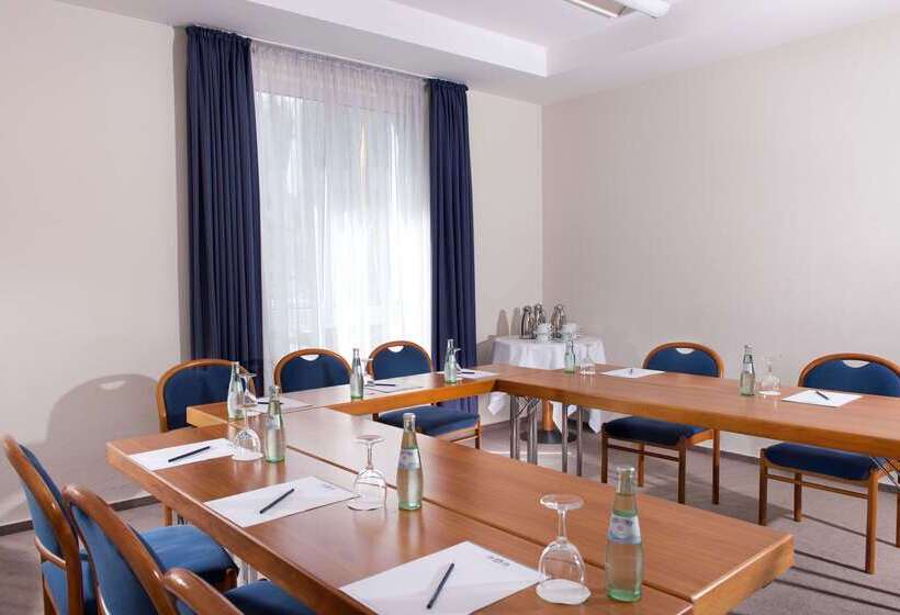 فندق Wyndham Garden Potsdam