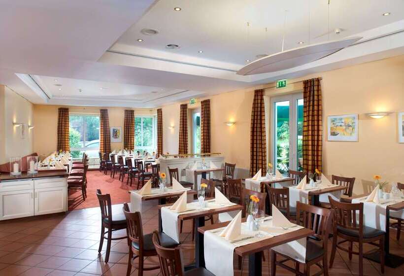 فندق Wyndham Garden Potsdam