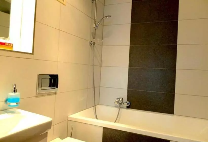 Отель Am Schelztor