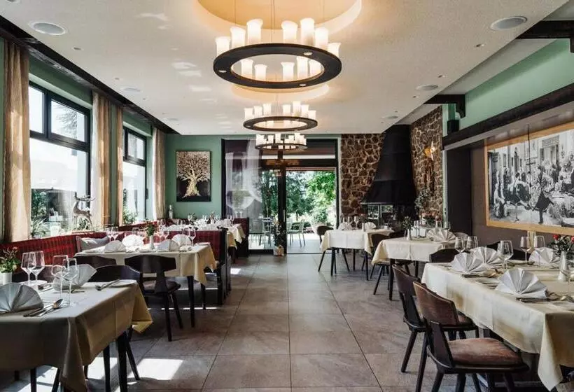 Отель Landhaus Klosterwald