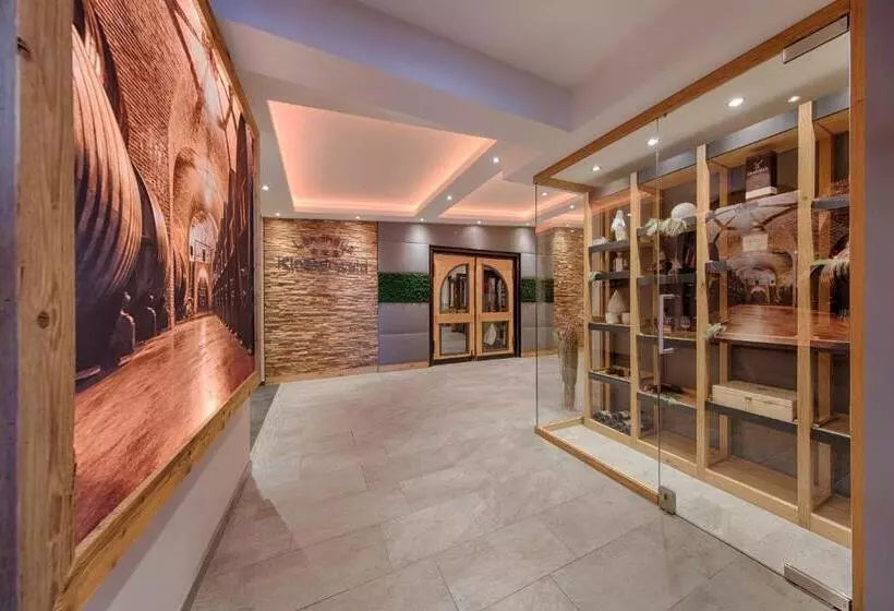 Отель Landhaus Klosterwald