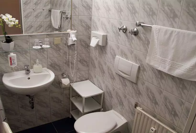 Olivaer Apart  Am Kurfuerstendamm