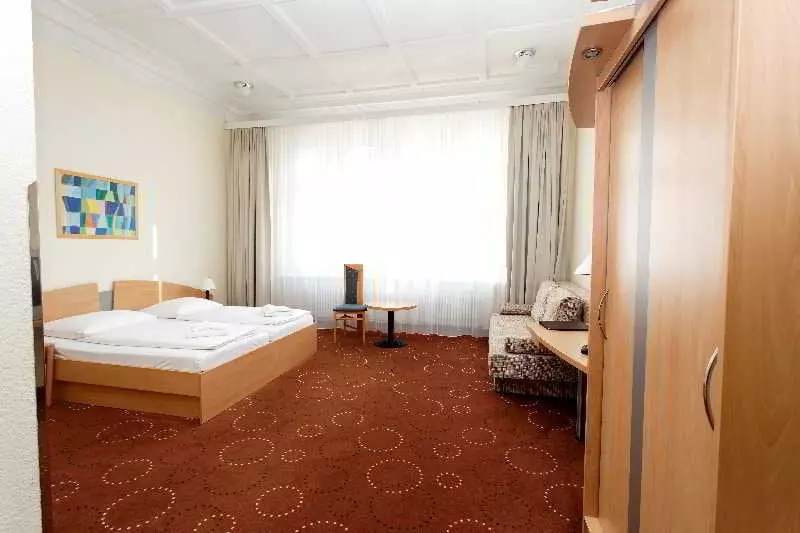 Olivaer Apart  Am Kurfuerstendamm