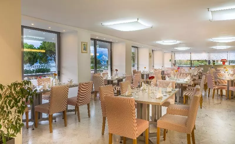 Airotel Achaia Beach