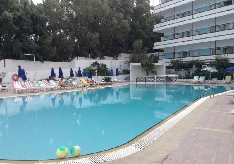 فندق Belair Beach