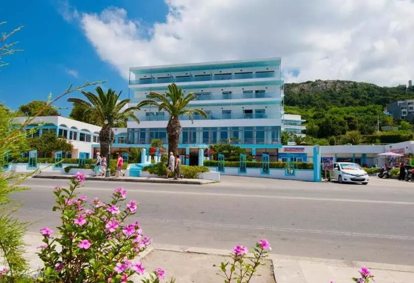 בית מלון כפרי Belair Beach