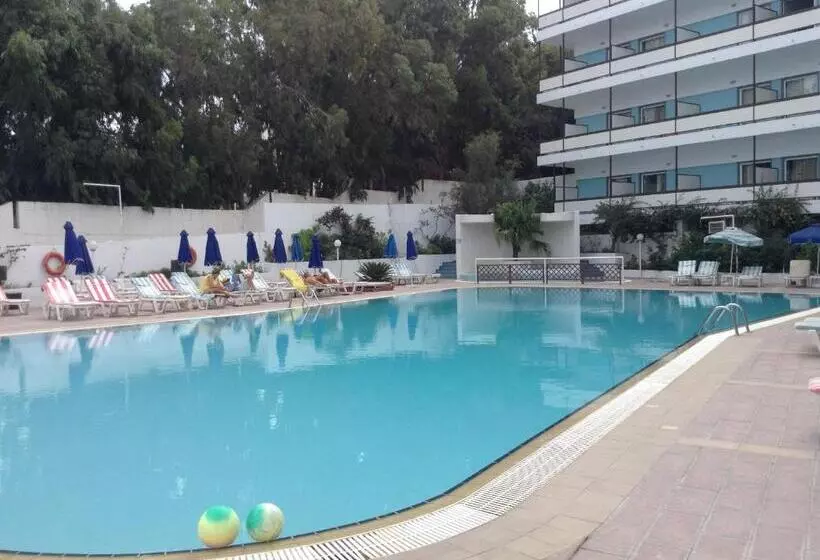 בית מלון כפרי Belair Beach