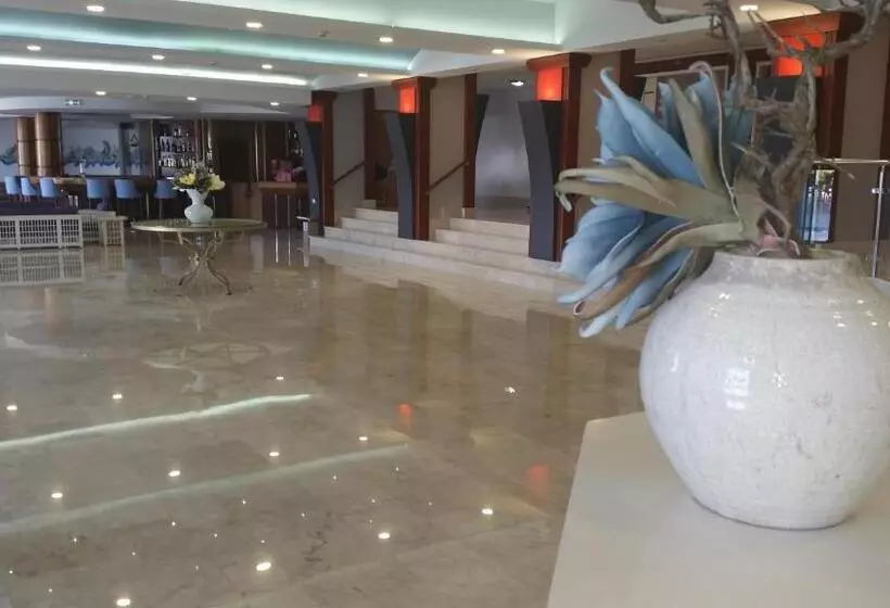 בית מלון כפרי Belair Beach