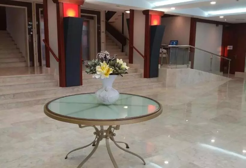 בית מלון כפרי Belair Beach