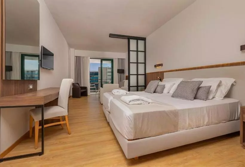 ホテル Calypso Palace