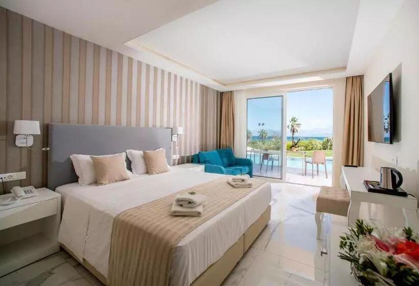 ホテル Ibiscus Corfu