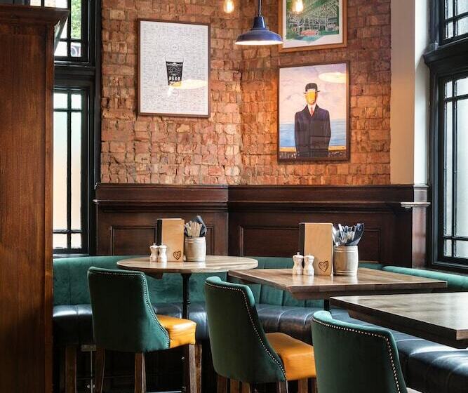 Hostel Publove @ The Rose & Crown