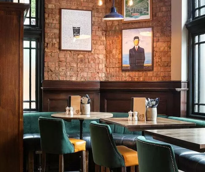 Hostel Publove @ The Rose & Crown