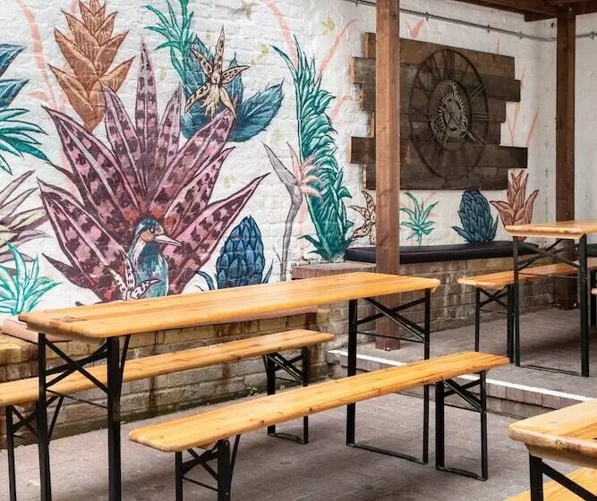 Hostel Publove @ The Rose & Crown