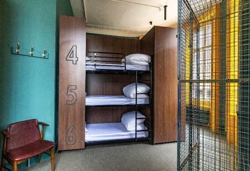 Hostel Publove @ The Rose & Crown