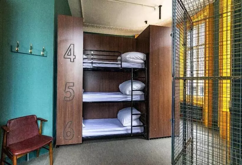 Hostel Publove @ The Rose & Crown