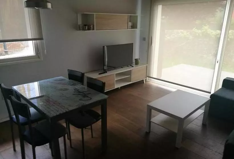 Apartamentos La Encina
