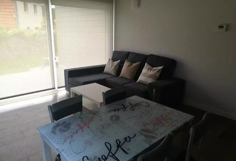 Apartamentos La Encina