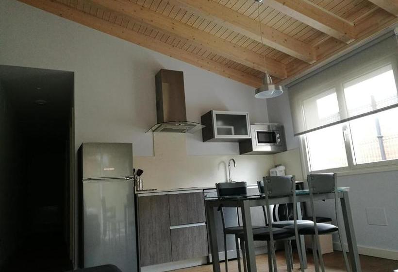 Apartamentos La Encina