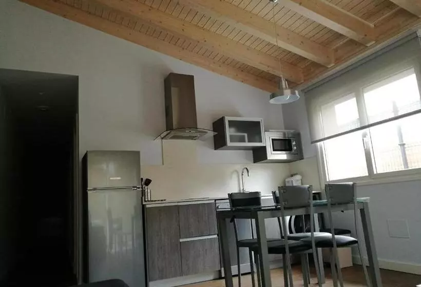 Apartamentos La Encina